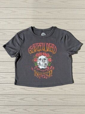 Grateful Dead Skull Floral Cropped Short Sleeve Graphic Tshirt